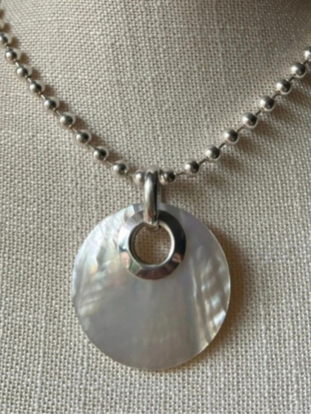 Rare Silpada 925 Sterling Silver Ball Bead MOP Pendant Necklace